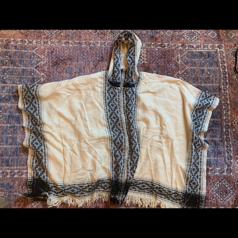 Urban Outfitters Poncho OS (Beautiful details!)
